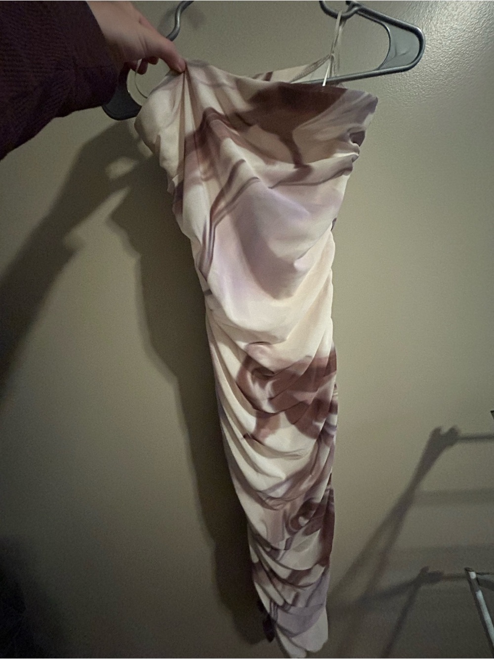 Dynamite Strapless Marble Print Dress in Cream and Mauve